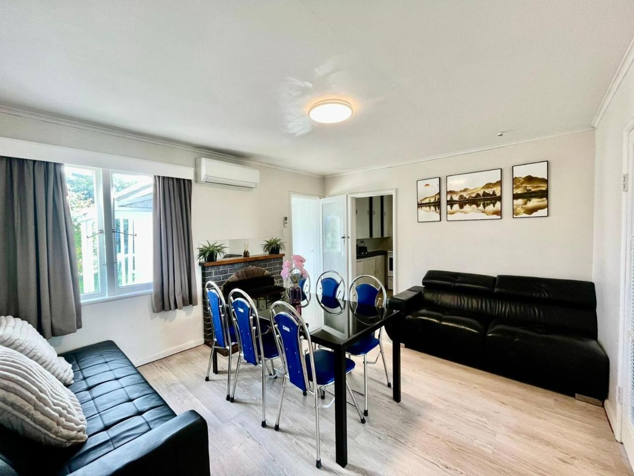 Entire House In Mt Wellington, Central Auckland Exterior photo